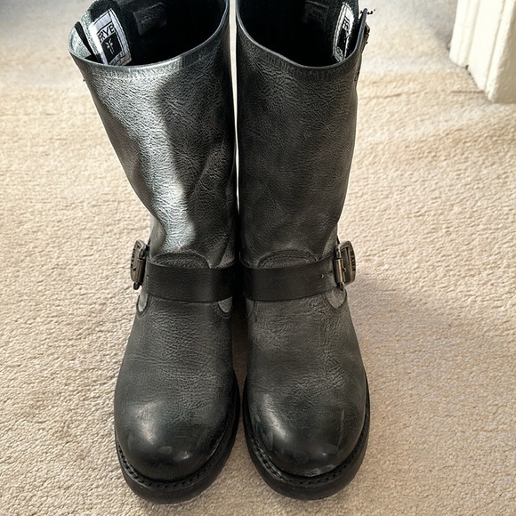 FRYE Veronica Short Boots - Picture 6 of 9